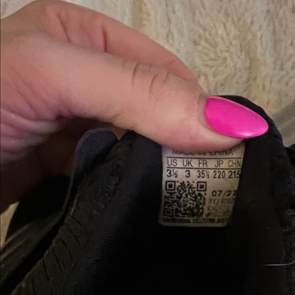 Adidas Kids Black Sneakers - Picture 5 of 5